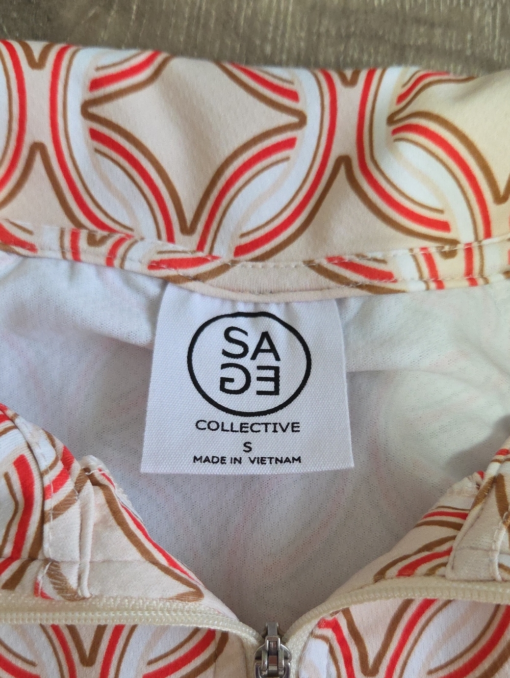 New! SAGE Collective Pro Shop GeoPrint Long Sleeve Top & Matching Ruffle Skort - Picture 3 of 11